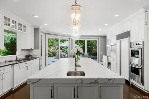 5 Coachmans Court Old Westbury NY 11568
