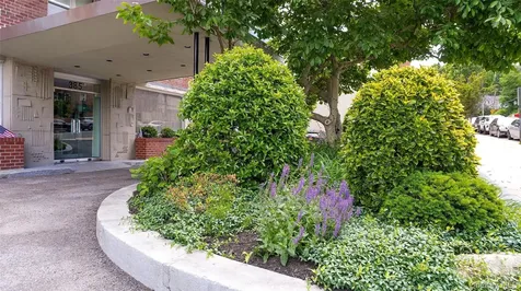 385 Mclean Avenue Yonkers NY 10705