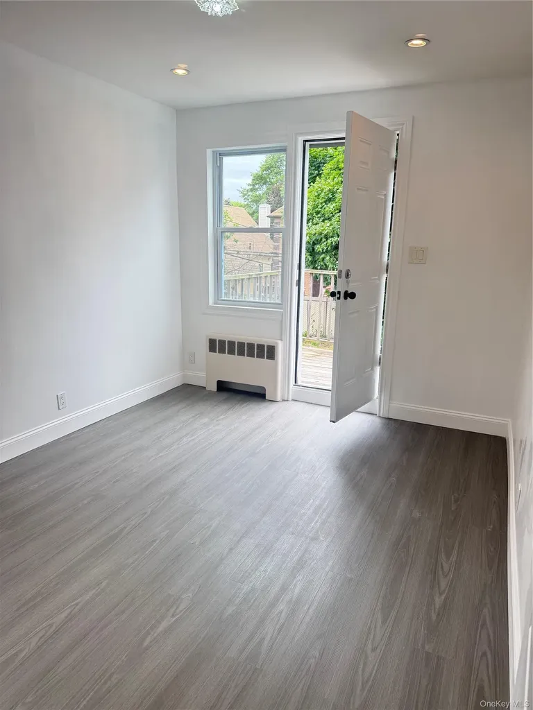 8422 Little Neck Parkway Floral Park NY 11001