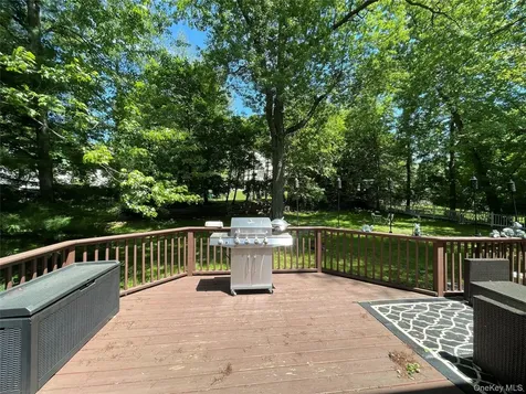 38 Gedney Park Drive White Plains NY 10605