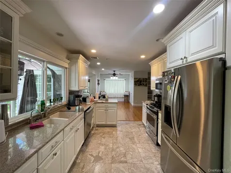 38 Gedney Park Drive White Plains NY 10605
