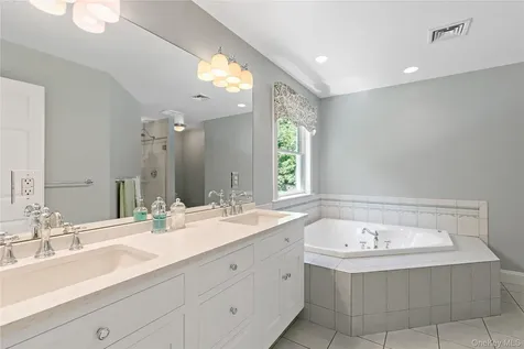 37 Mountain Brook Drive Cold Spring NY 10516