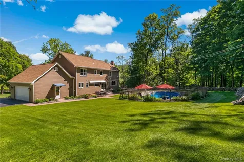 37 Mountain Brook Drive Cold Spring NY 10516