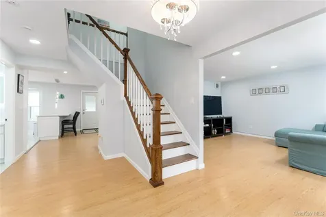 12 Annandale Road Stony Brook NY 11790