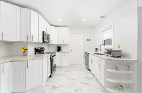 12 Annandale Road Stony Brook NY 11790