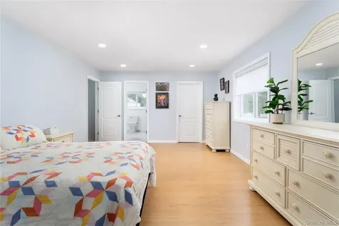 12 Annandale Road Stony Brook NY 11790
