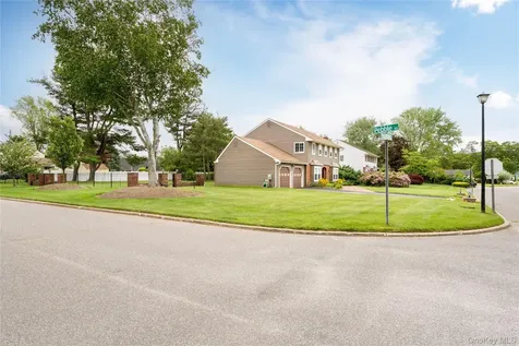 12 Annandale Road Stony Brook NY 11790