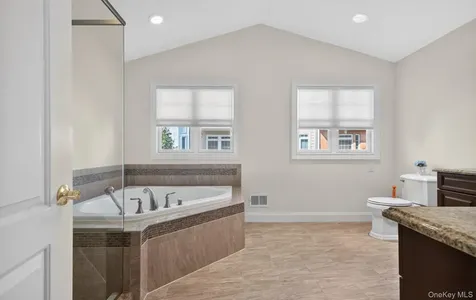 702 Equestrian Way Westbury NY 11590