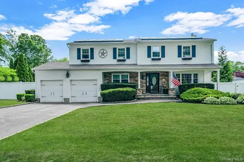 4 Sharon Drive Coram NY 11727