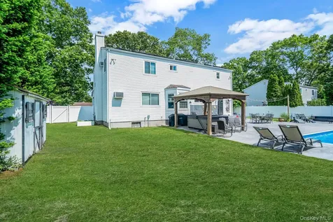 4 Sharon Drive Coram NY 11727