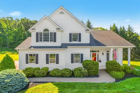 8 Twin Spring Lane Florida NY 10921