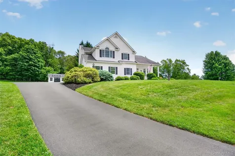 8 Twin Spring Lane Call Listing Agent NY 10921