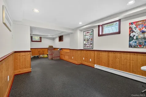8 Twin Spring Lane Florida NY 10921