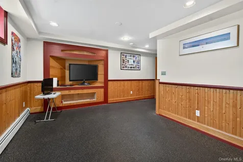 8 Twin Spring Lane Call Listing Agent NY 10921