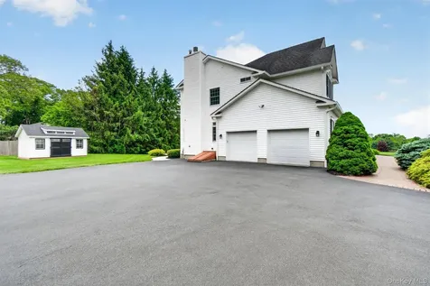 8 Twin Spring Lane Call Listing Agent NY 10921