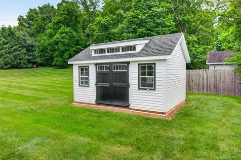 8 Twin Spring Lane Call Listing Agent NY 10921
