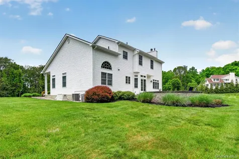 8 Twin Spring Lane Call Listing Agent NY 10921