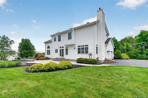8 Twin Spring Lane Call Listing Agent NY 10921