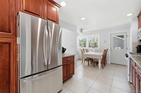161 Sunset Road Massapequa NY 11758