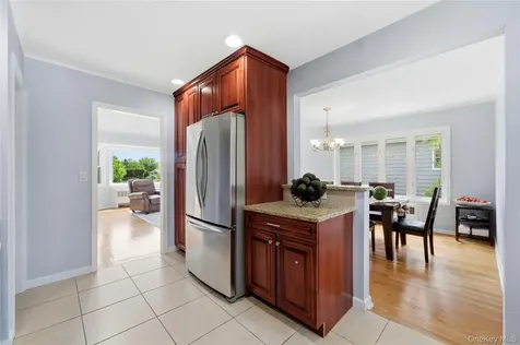 161 Sunset Road Massapequa NY 11758