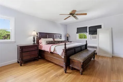 161 Sunset Road Massapequa NY 11758