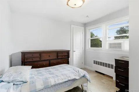 161 Sunset Road Massapequa NY 11758