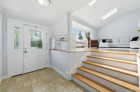 161 Sunset Road Massapequa NY 11758