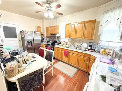 3935 Barnes Avenue Bronx NY 10466