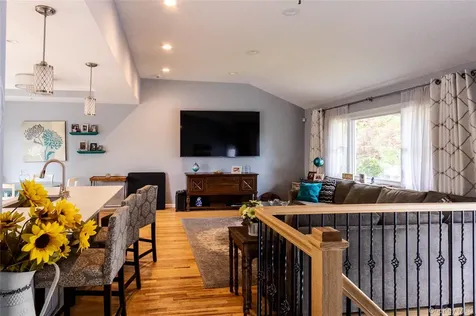 395 Saldane Avenue North Babylon NY 11703