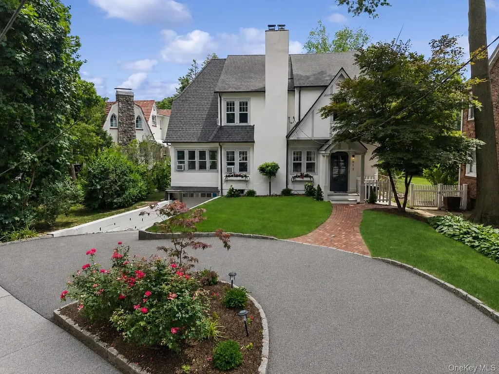 632 Colonial Avenue Pelham NY 10803
