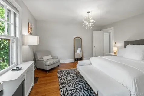 632 Colonial Avenue Pelham NY 10803