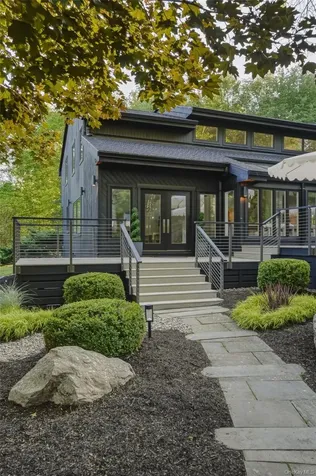 4 Moonstone Road New Paltz NY 12561
