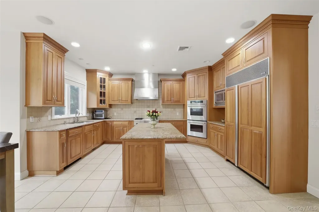 19 Shelley Lane West Harrison NY 10604