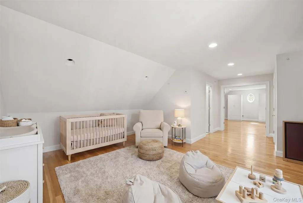 19 Shelley Lane West Harrison NY 10604