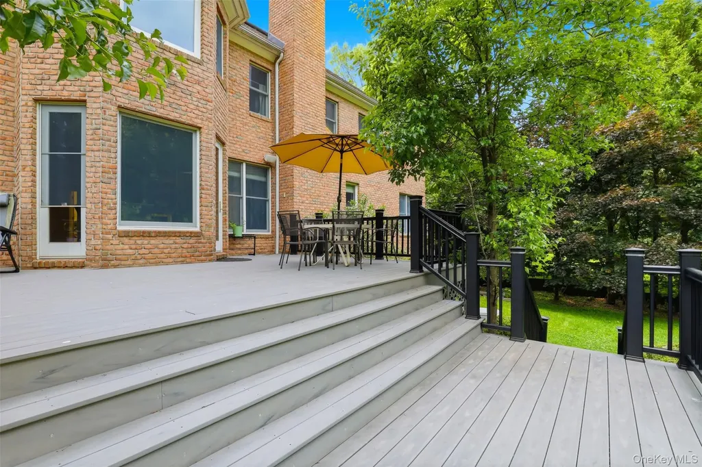 19 Shelley Lane West Harrison NY 10604
