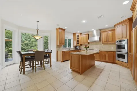 19 Shelley Lane West Harrison NY 10604