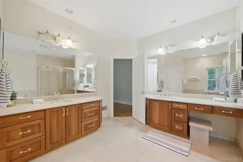 19 Shelley Lane West Harrison NY 10604