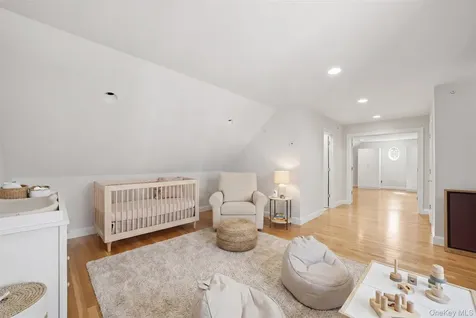 19 Shelley Lane West Harrison NY 10604