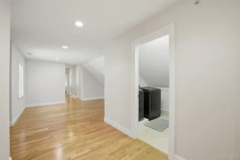 19 Shelley Lane West Harrison NY 10604