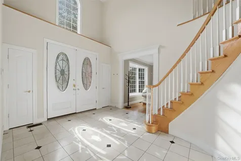 19 Shelley Lane West Harrison NY 10604