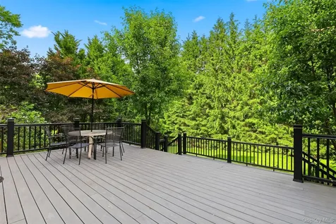19 Shelley Lane West Harrison NY 10604