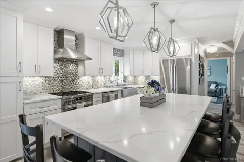 272 Hamilton Avenue Massapequa NY 11758