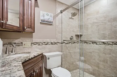 272 Hamilton Avenue Massapequa NY 11758