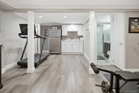 272 Hamilton Avenue Massapequa NY 11758