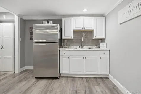 272 Hamilton Avenue Massapequa NY 11758