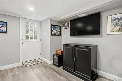 272 Hamilton Avenue Massapequa NY 11758