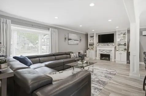 272 Hamilton Avenue Massapequa NY 11758