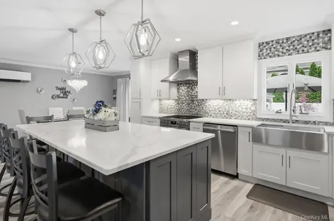 272 Hamilton Avenue Massapequa NY 11758