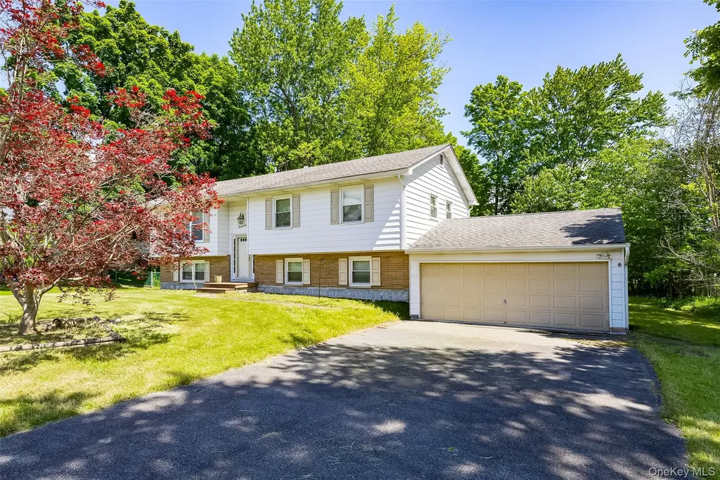 19 Tor Road Wappingers Falls NY 12590