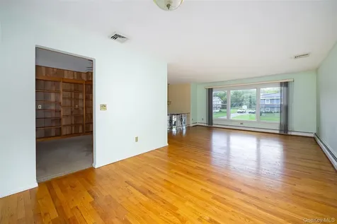 19 Tor Road Wappingers Falls NY 12590